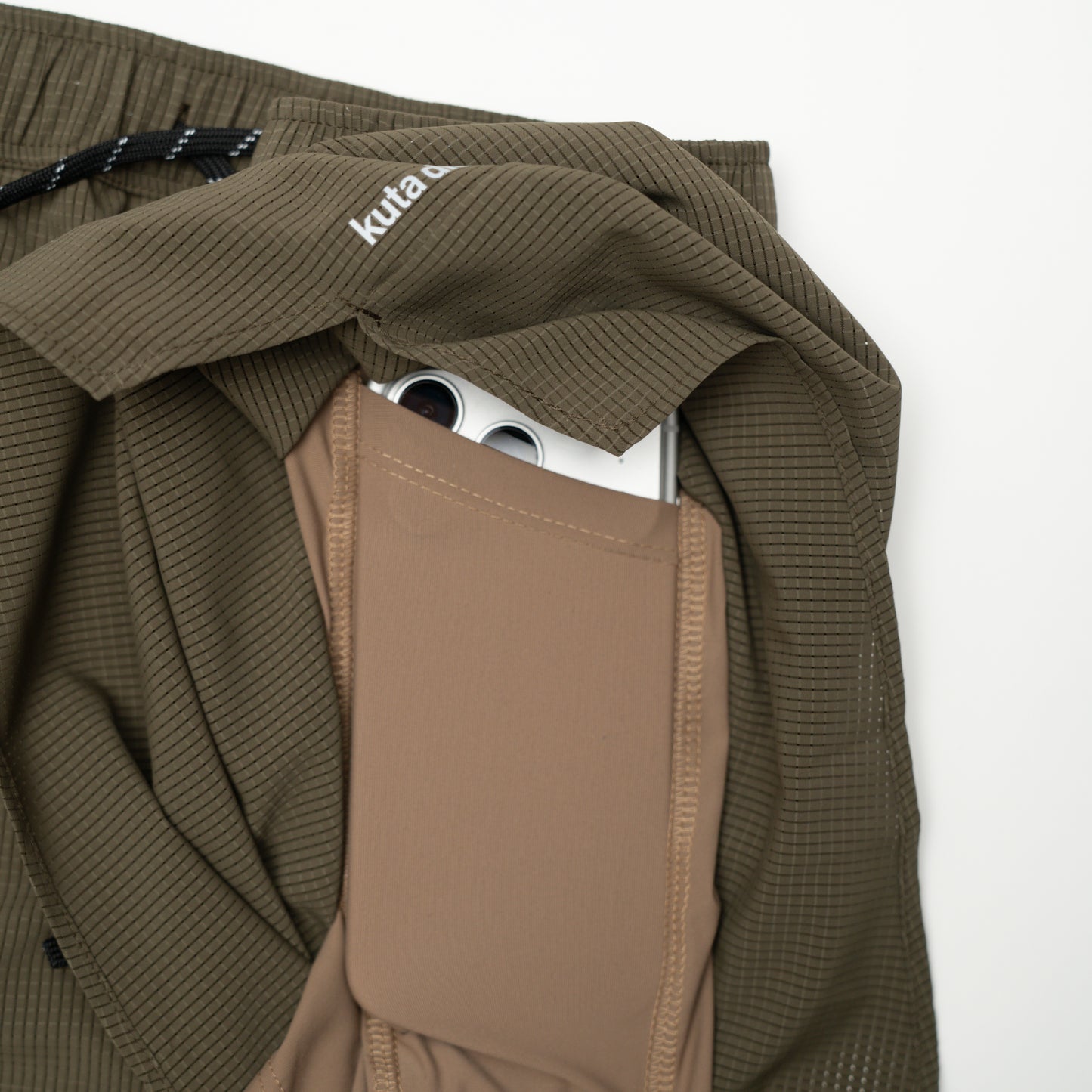 distance trail shorts 003.