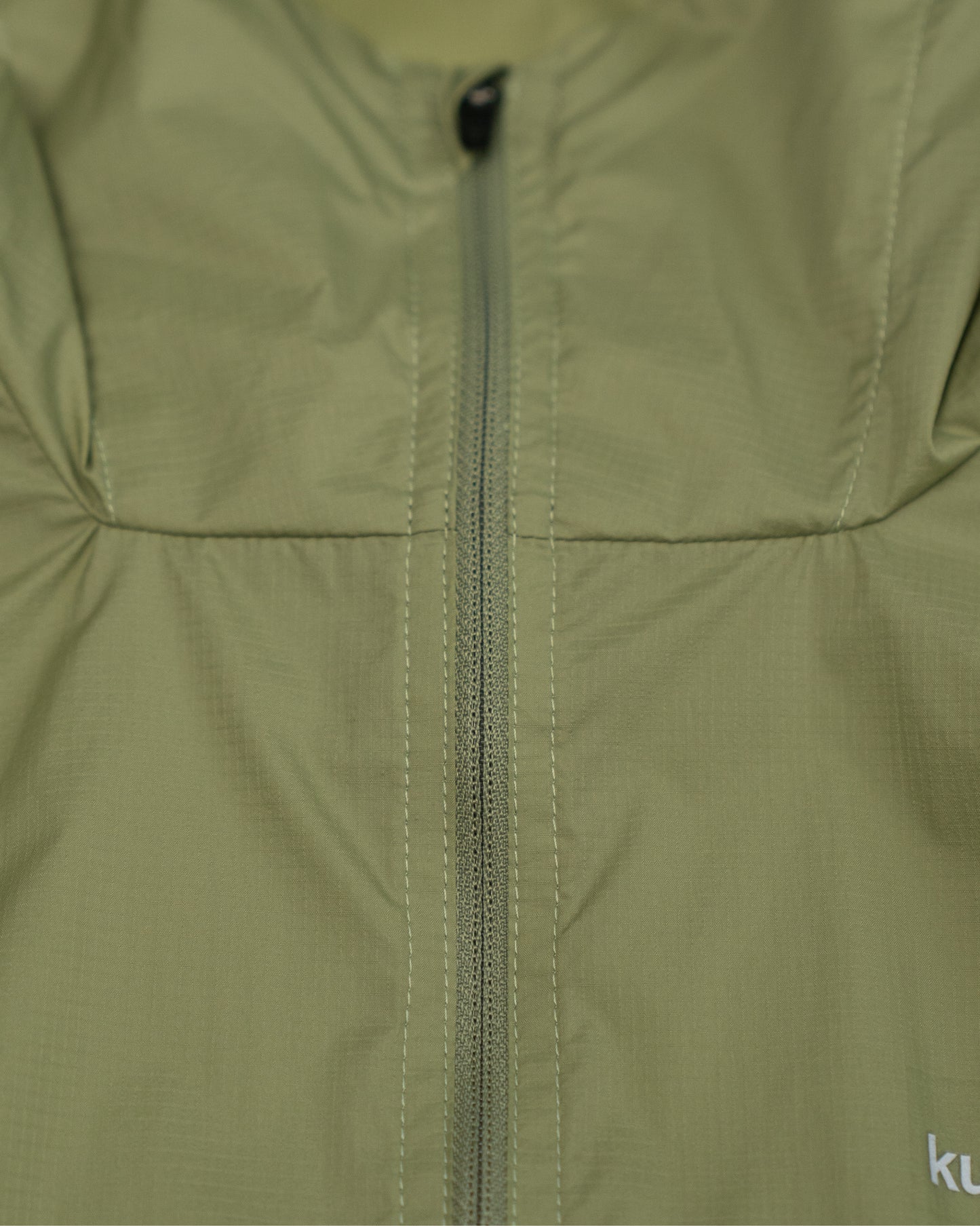 windbreaker 003